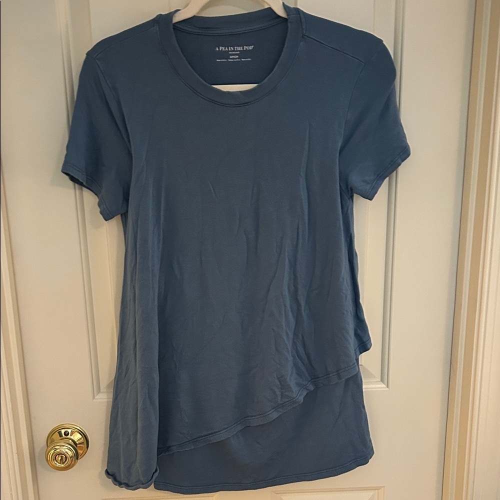 A Pea in the Pod Maternity/Nursing  Blue Tee S